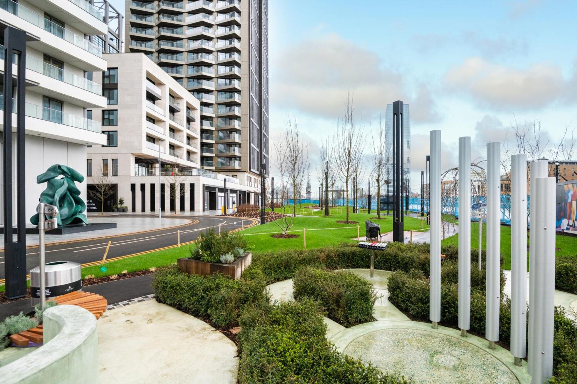 Elegant And Modern Apartments In Canary Wharf Right Next To Thames London Exterior photo