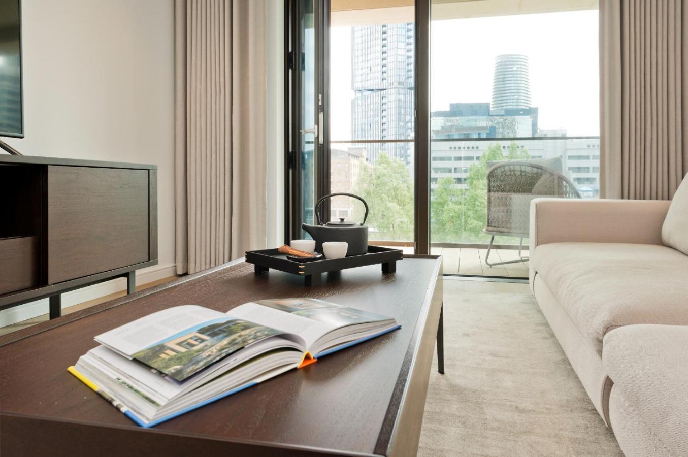 Elegant And Modern Apartments In Canary Wharf Right Next To Thames London Exterior photo